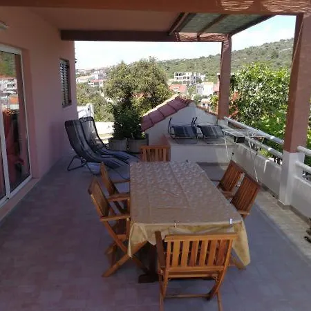 Azzure Star * Rogoznica (Sibenik-Knin)