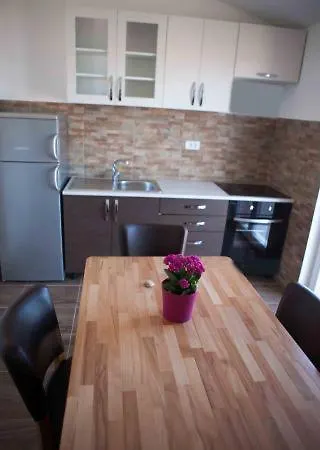 Azzure Star Apartamento *